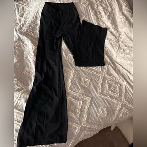 Gymshark. Seamless cross waist flare pants